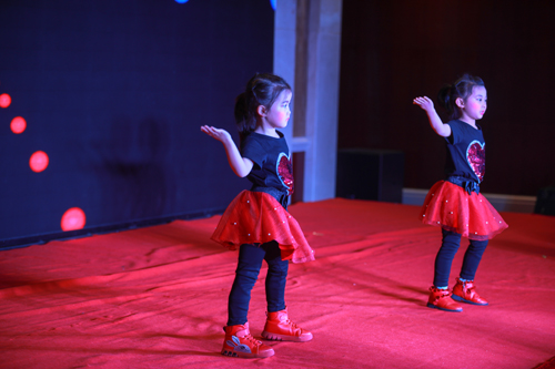 大禹漢光2018年“同心同行，共創(chuàng)未來”主題年會圓滿成功