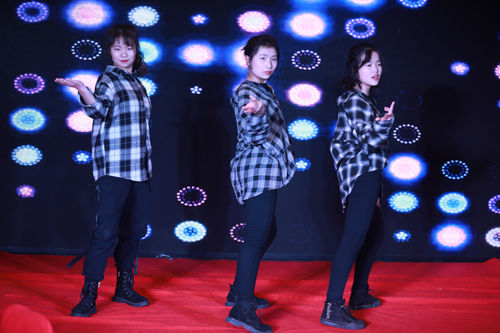 大禹漢光2018年“同心同行，共創(chuàng)未來”主題年會圓滿成功